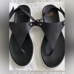 Sofft Thong Sandals, like new!